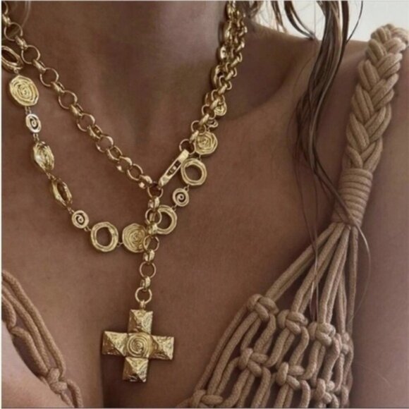 Vintage Inspired Punk Swirl Cross Pendant Chain Gold Necklace - Picture 3 of 6